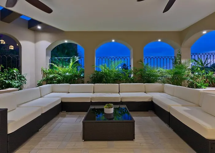 Hébergement de vacances Marbella Lane - Chic Casa With Amazing Oceanviews *